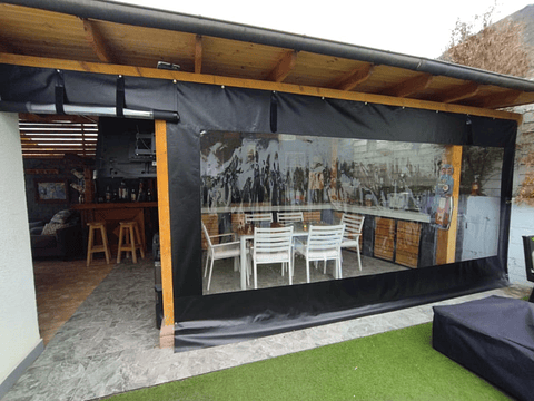 Cierre de Terraza negra de 4x2.4 mt