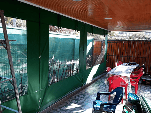 Cierre de terraza de 4.5x2.5 metros con ventana 