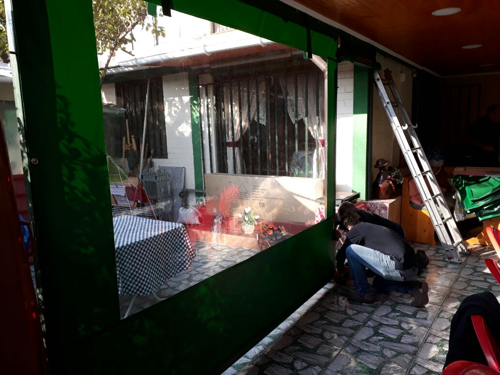 Cierre de terraza de 4.5x2.5 metros con ventana  5