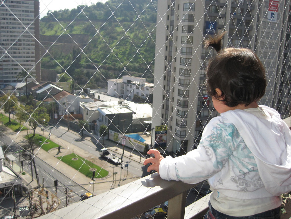Malla Balcón Invisible MULTIUSOS vendida por metro lineal de 2.00 mt de ancho 2