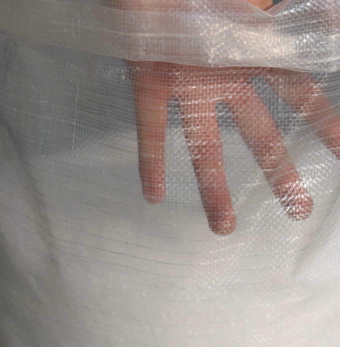 Saco transparente 110 x 74 cm de 85 Kg 4