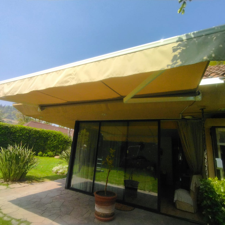 Toldo Retráctil Europeo 6x4 mt  color beige 1