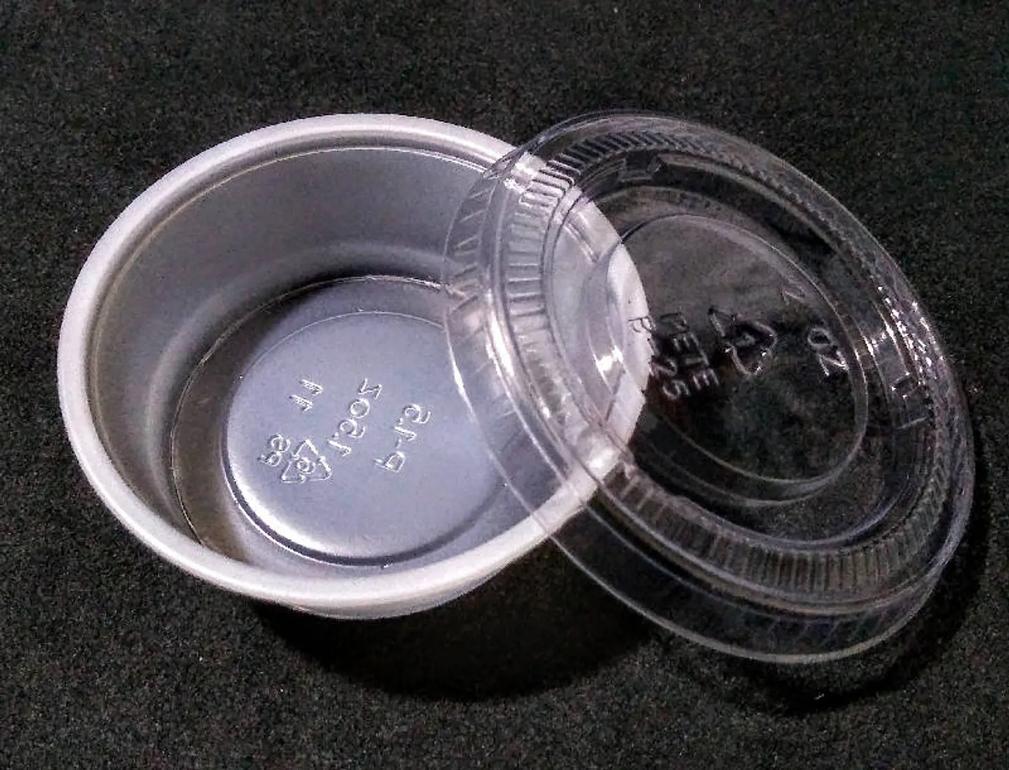 Pack de 100 Pocillos de salsa de 1.5 oz  45 cc 2