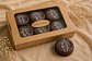 Box Dulces Alfajor de chocolate 6 unidades - Miniatura 1