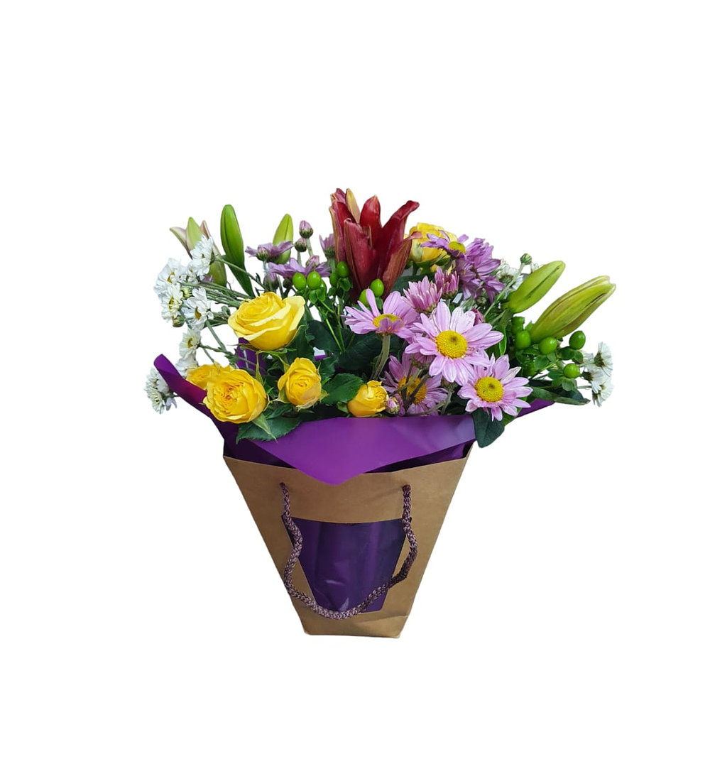 Flores Mixtas en Bolso Kraf