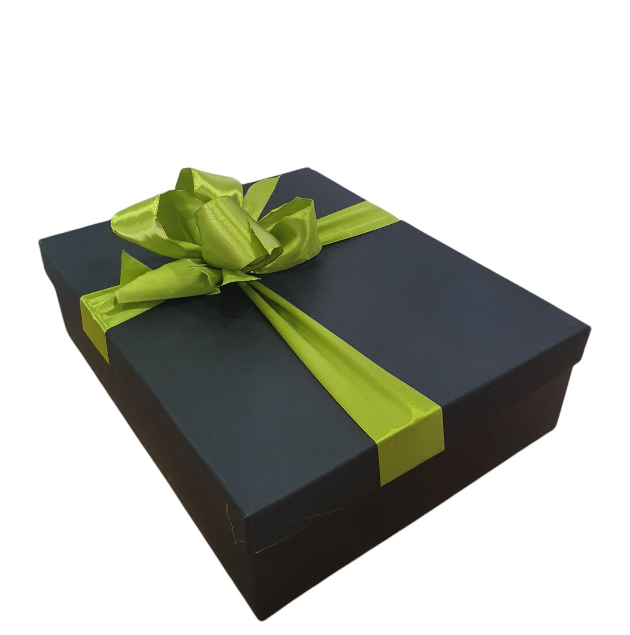 Caja de Regalo Negra con Cinta