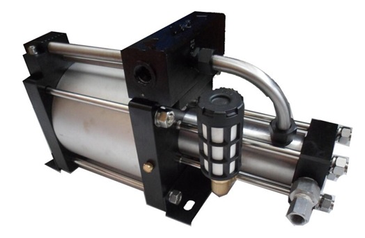 Booster pump - bomba para levantar presión en gases o líquidos