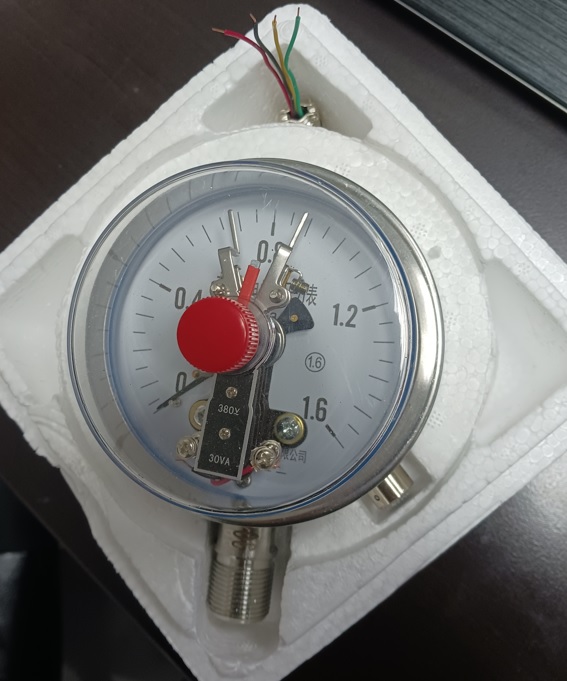 Manómetro eléctrico de contacto