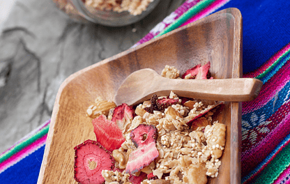 DESAYUNO: Rawnola de Quinoa, Frutilla y Limón