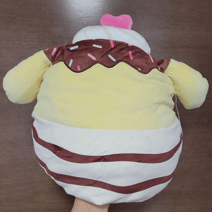 Peluche Pompompurin Squishmallow Sanrio 2