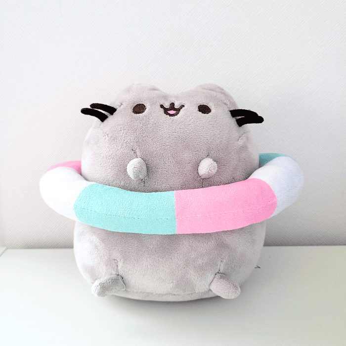 Peluche Pusheen con Flotador 1
