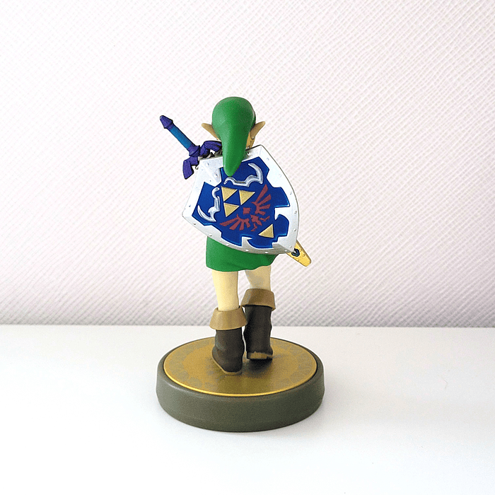 Amiibo Link The Legend of Zelda Ocarina of Time 2