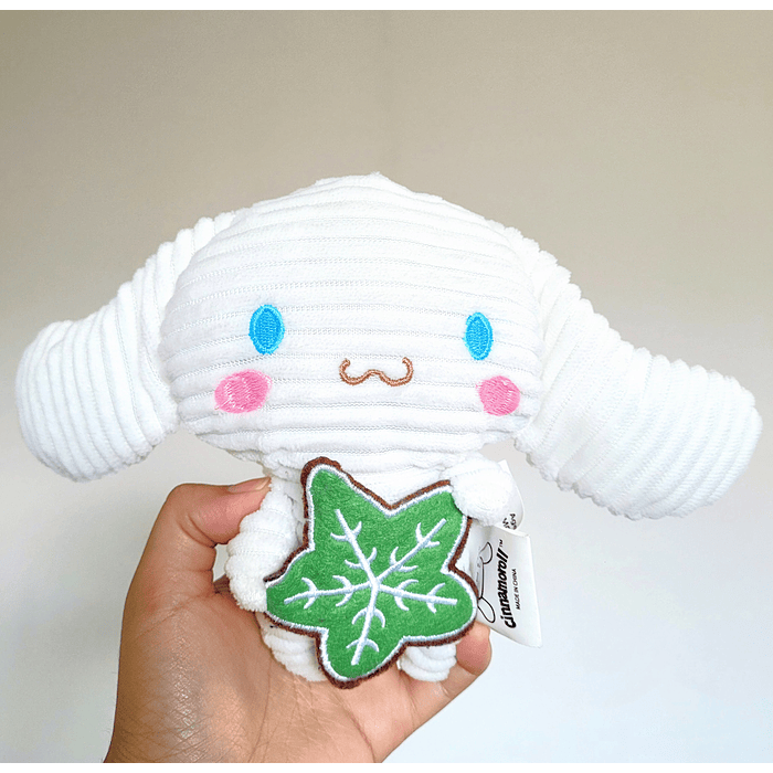 Peluche Cinnamoroll  con copito de nieve 2