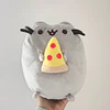 Peluche Pusheen con una pizza 1