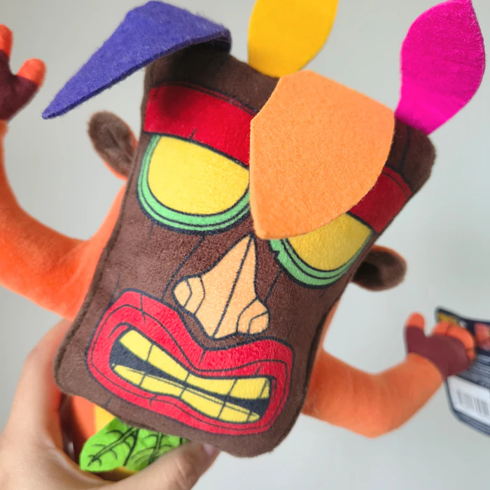 Peluche Crash Bandicoot con Máscara Uka Uka! 3