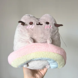 Peluche pusheen arcoiris 20 cm