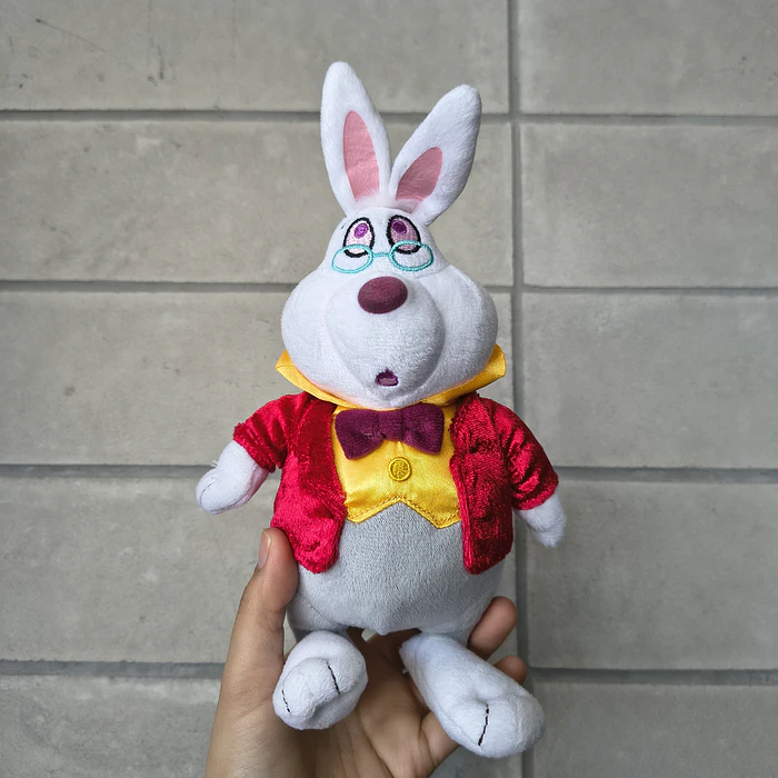 Peluche Conejo Blanco de Alicia en el País de las Maravillas 1