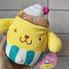 Peluche Pompompurin Cupcake Squishmallow Sanrio 2