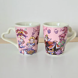 Pack 2 Tazas Alicia en el País de las Maravillas  Disneyland Tokyo Queen of Hearts Banquet Hall
