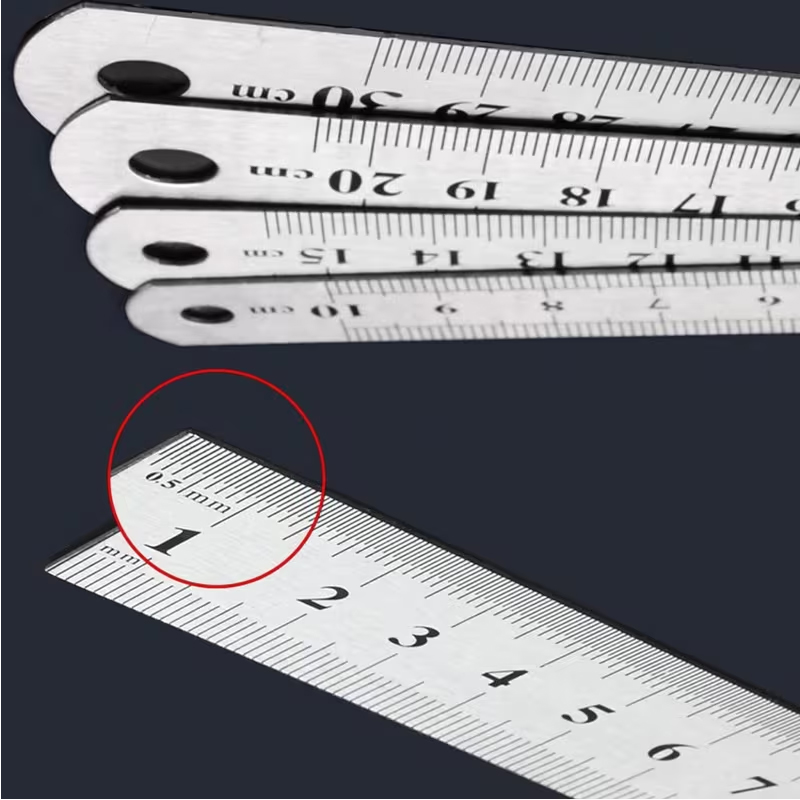 RÉGUA  EM AÇO COM 10 CM