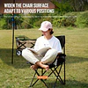 Cadeira dobrável com porta-copos para uso exterior. Esta cadeira portátil para campismo e pesca apresenta braços integrados com porta-copos para fácil acesso a bebidas.