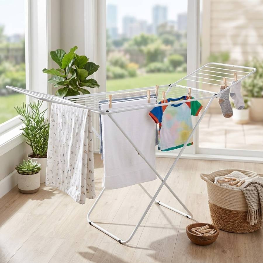 Estendal de Metal Dobrável, Espaço de Secagem de 20 Metros, Estendal de Roupa, Pés Antiderrapantes (Prata, 52 x 102 cm) - PORTES GRÁTIS.