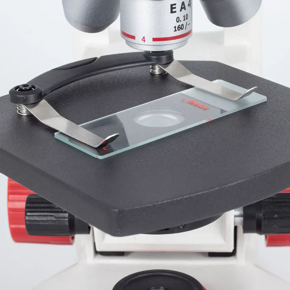 Microscópio RED101 3