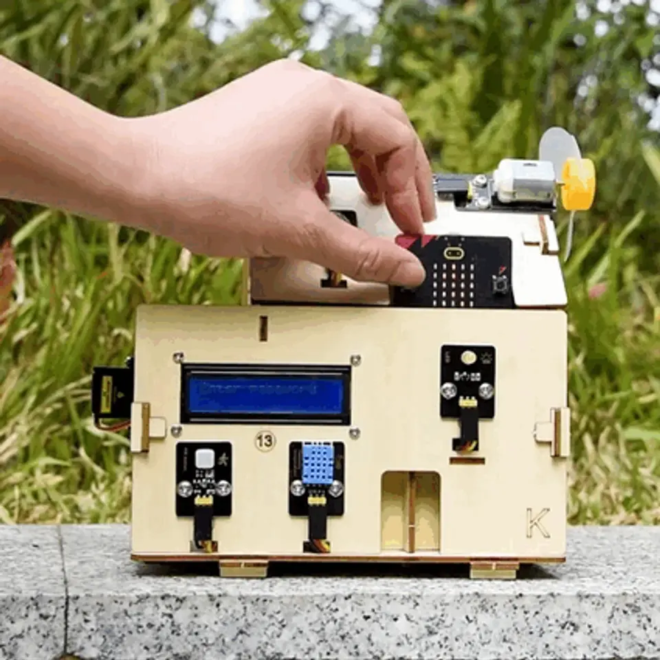 Casa Inteligente c/ painel solar -Micro:bit 8
