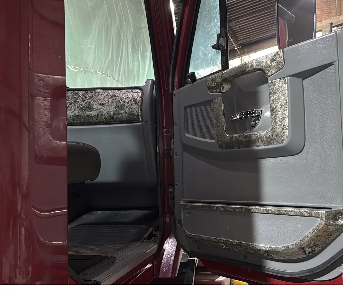 Forros de Puertas para Freightliner Columbia, Century, Coronado 7