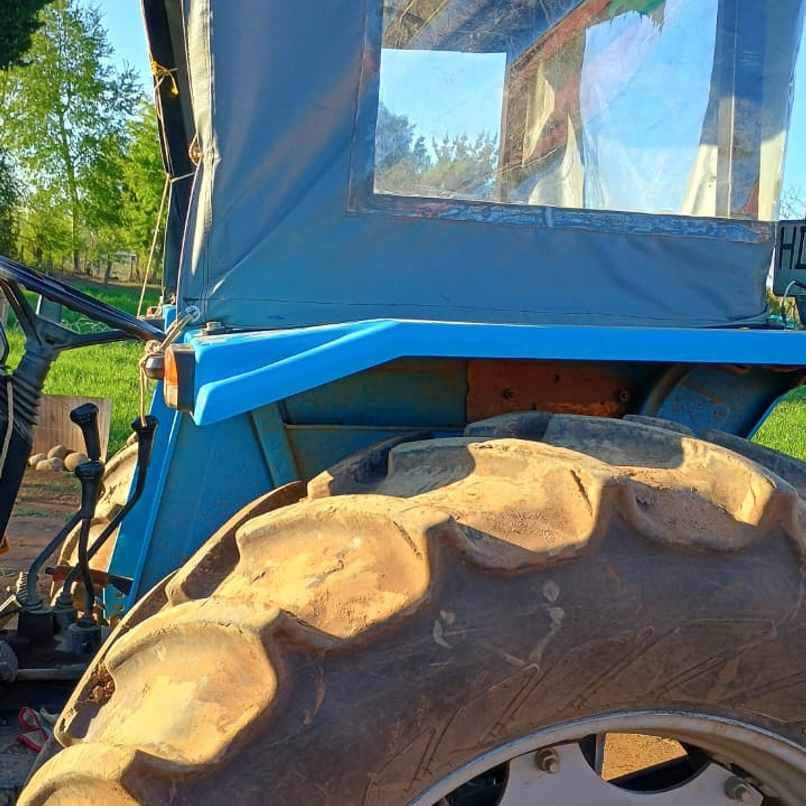Cobertura Cabina Tractor  2
