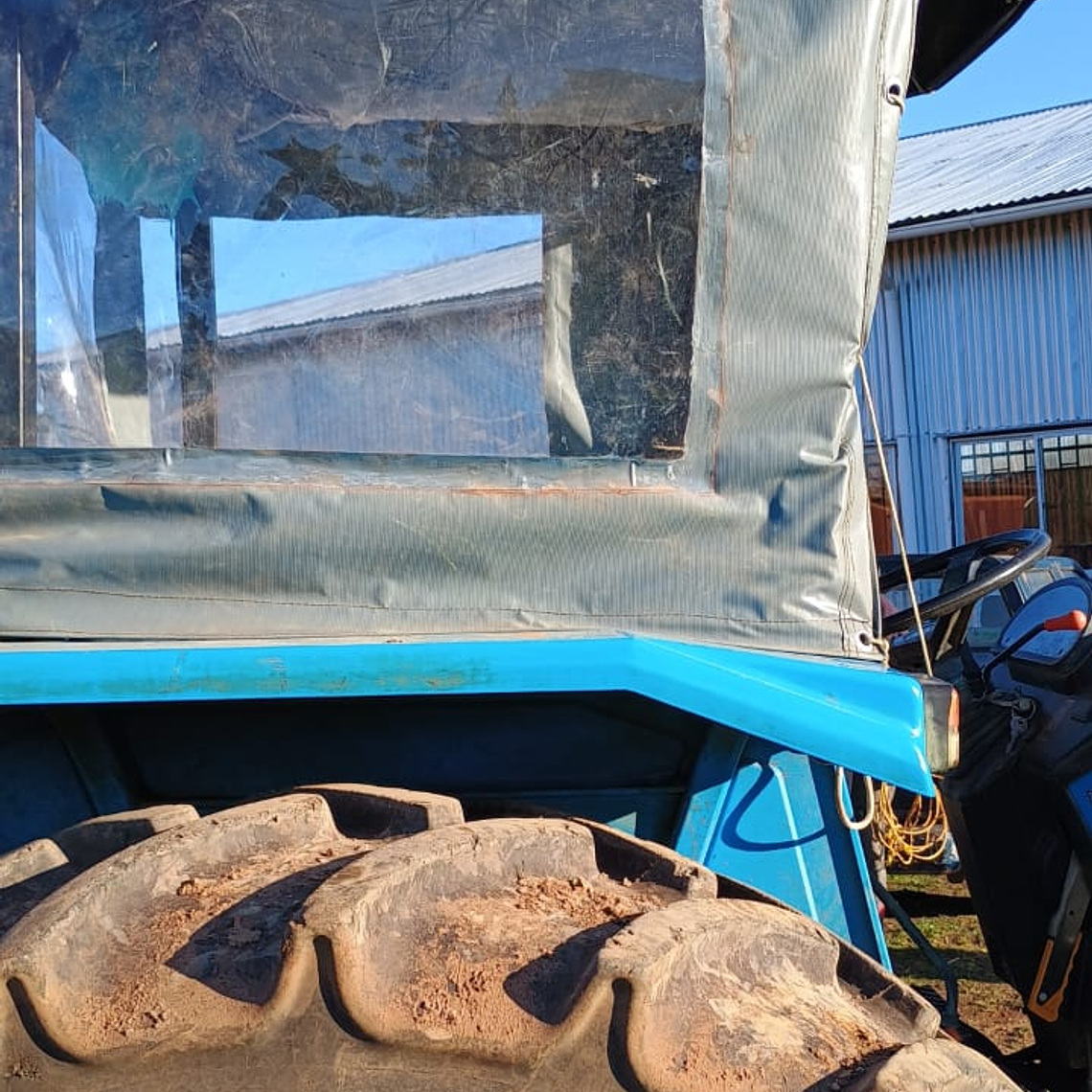 Cobertura Cabina Tractor  3