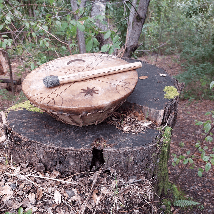 Tambor Kultrún Mapuche — Símbolo Ancestral de Conexión y Equilibrio 3