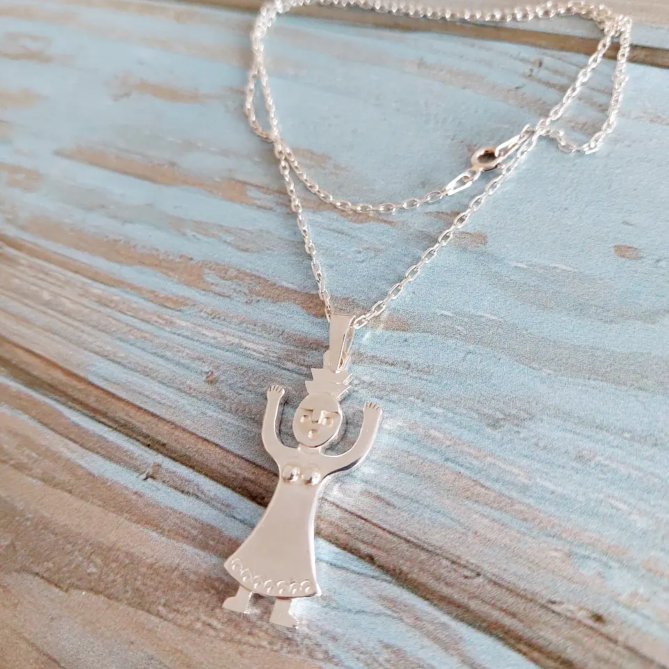 Collar Mapuche Pillán hecho a mano en plata 950 2