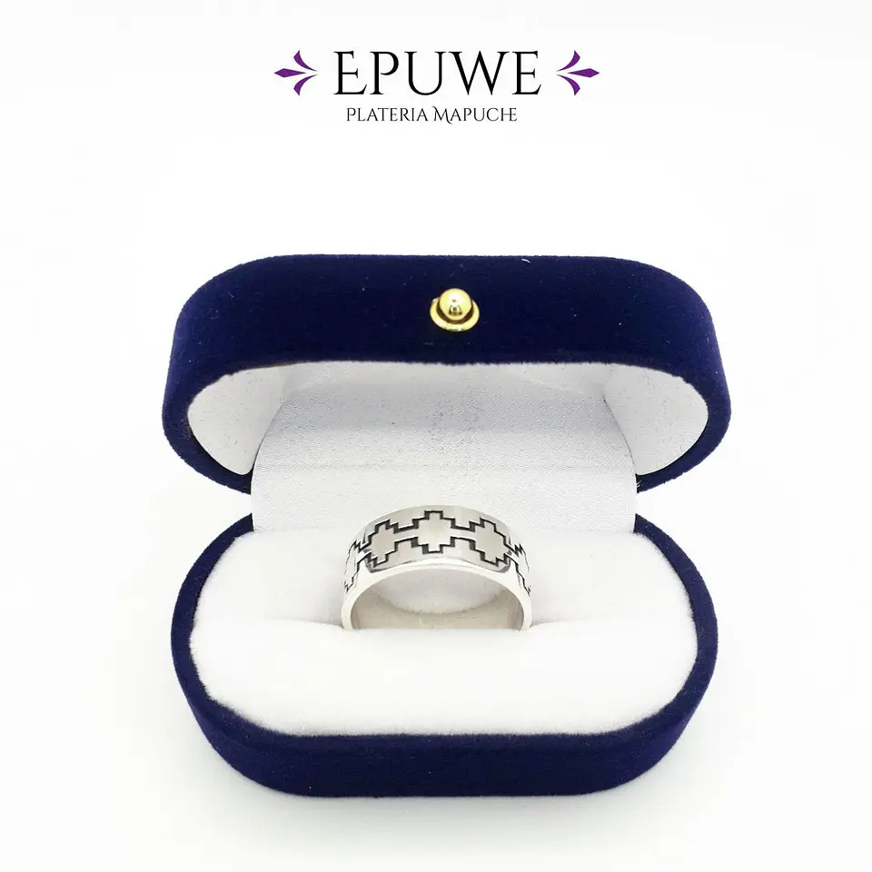 Anillo Mapuche Chakana hecho en plata 950 1