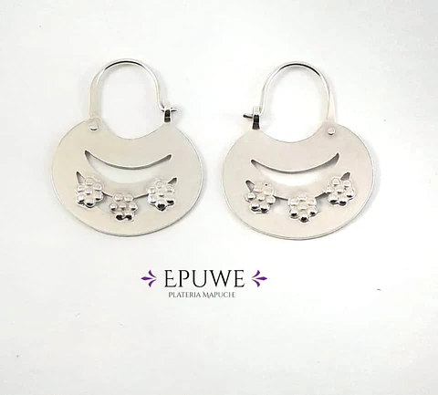 Traditional Mapuche Chaway Earrings - Flor del Canelo