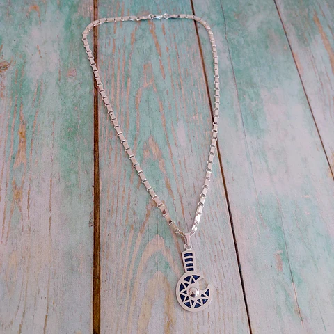 Collar Toki Kura hecho a mano en plata 950 con cadena mapuche y Lapislázuli