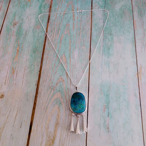 Collar Mapuche de plata 950 y piedra Crisocola 