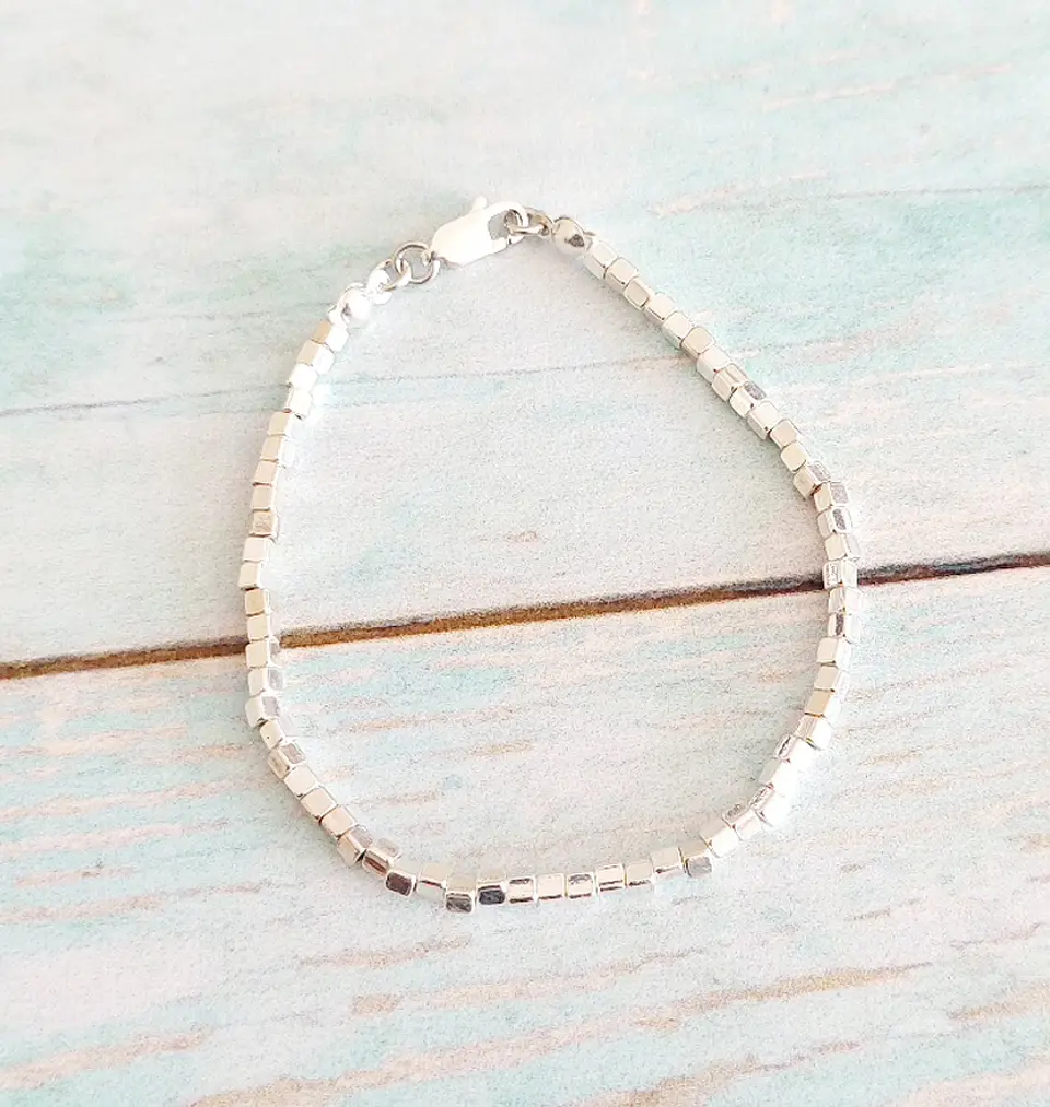 Pulsera de plata 950 con Mostacillas cuadradas  1