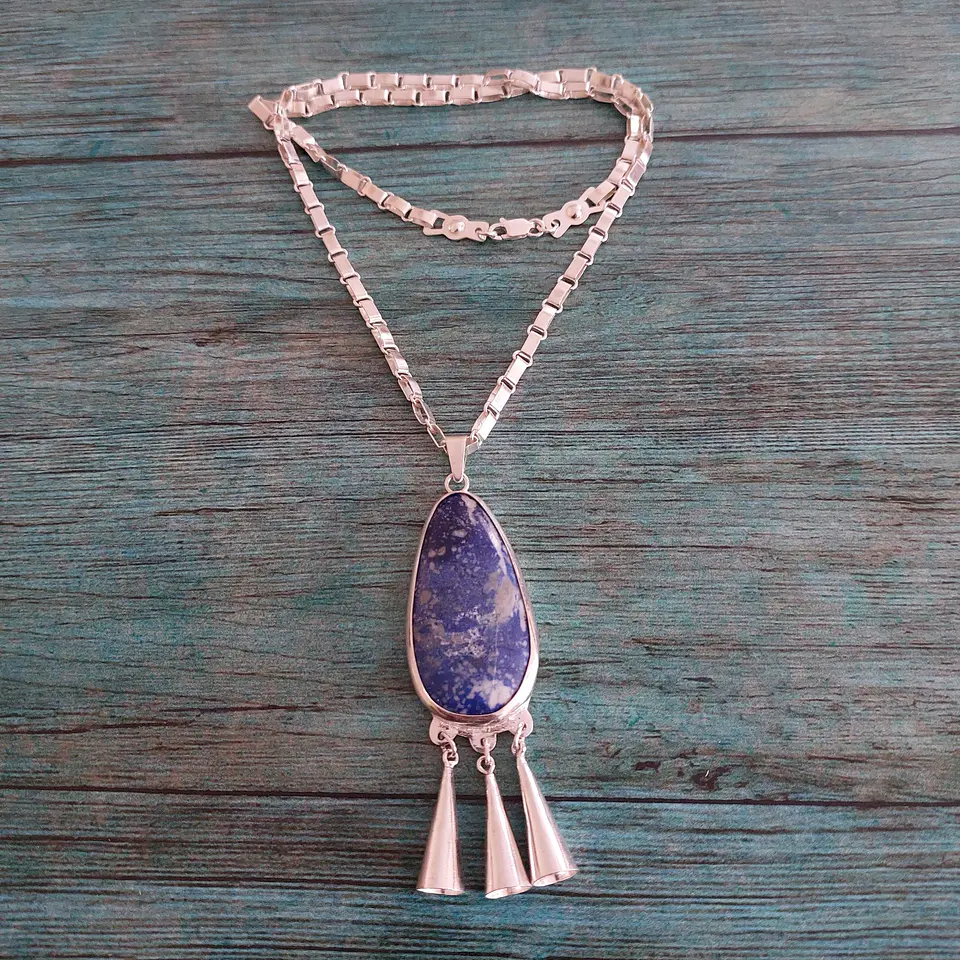 Collar Lapislázuli hecho a mano en plata 950 2