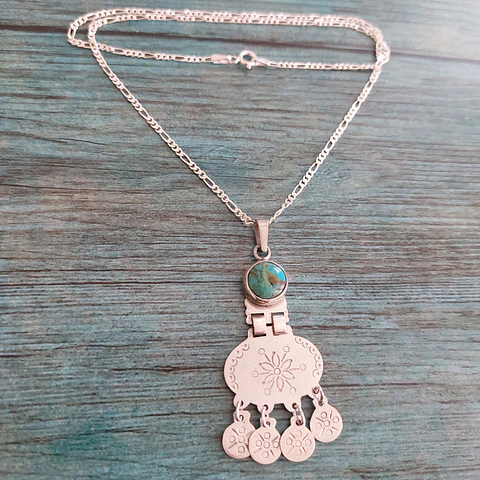Collar Mapuche con Piedra Turquesa hecho a mano en plata 950
