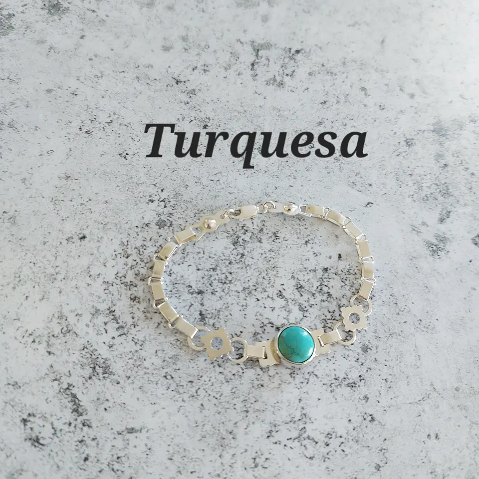 Mapuche Trariku Bracelets with Turquoise Stone 1