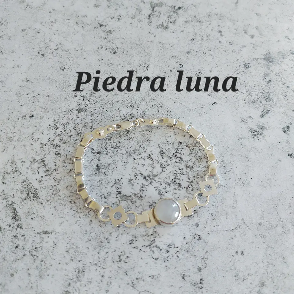 Pulseras Mapuche Trariku con Piedra Luna 1