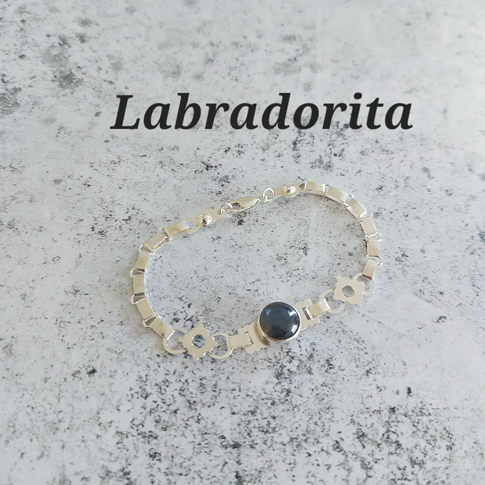 Mapuche Trariku Bracelets with Labradorite Stone 1