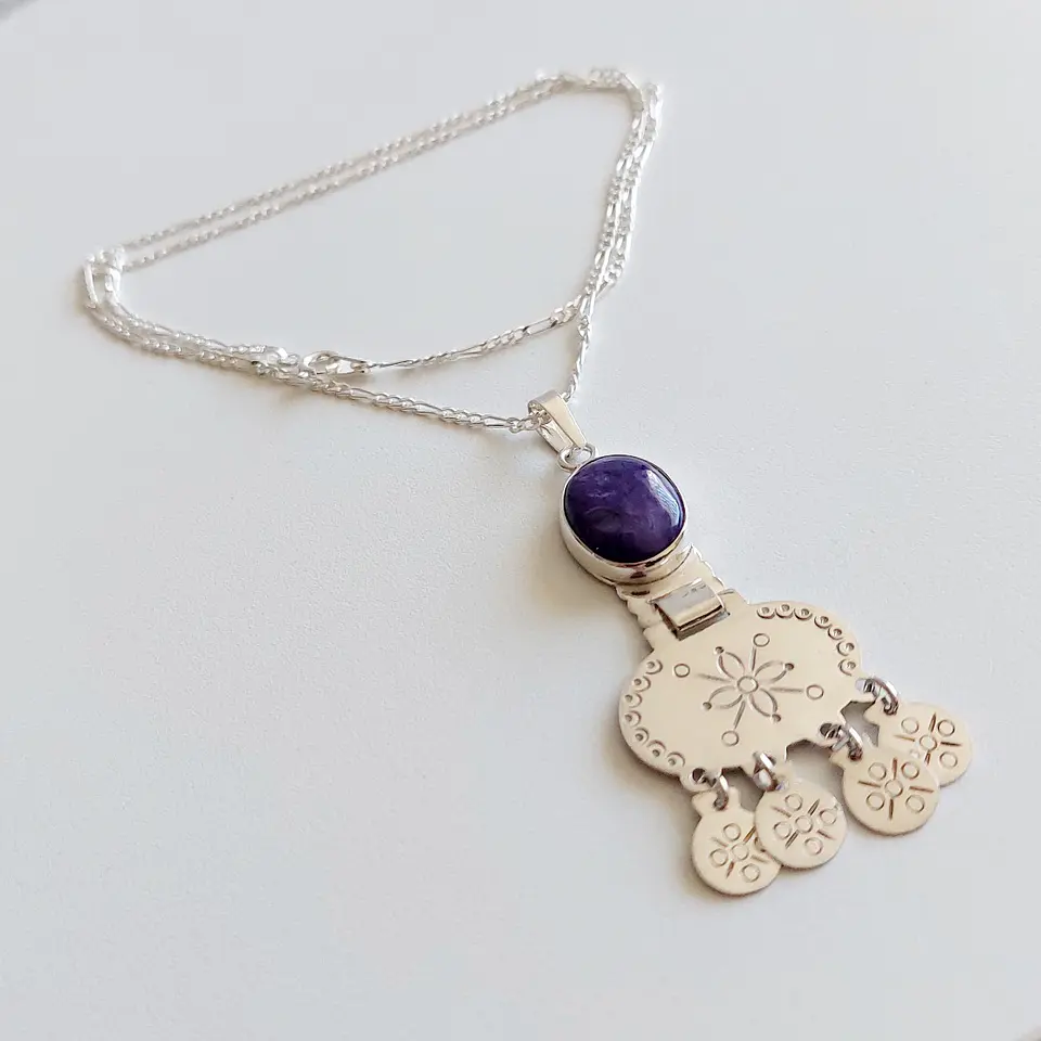 Collar Mapuche de plata 950 con Piedra Charoita  2