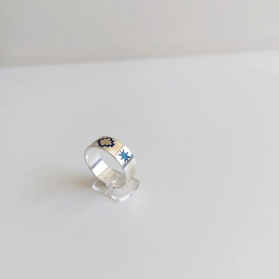 Anillo Mapuche hecho en Plata 950 y Oro 18k, diseño Chakana y Lucero de la mañana 2