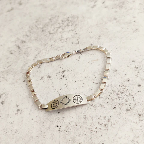 Pulsera Mapuche con  Chakana y Kultrún
