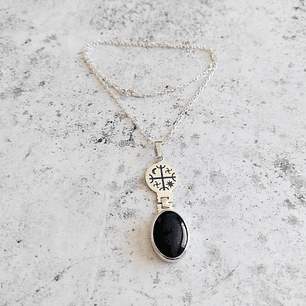 Collar Kultrún Mapuche y piedra Onix