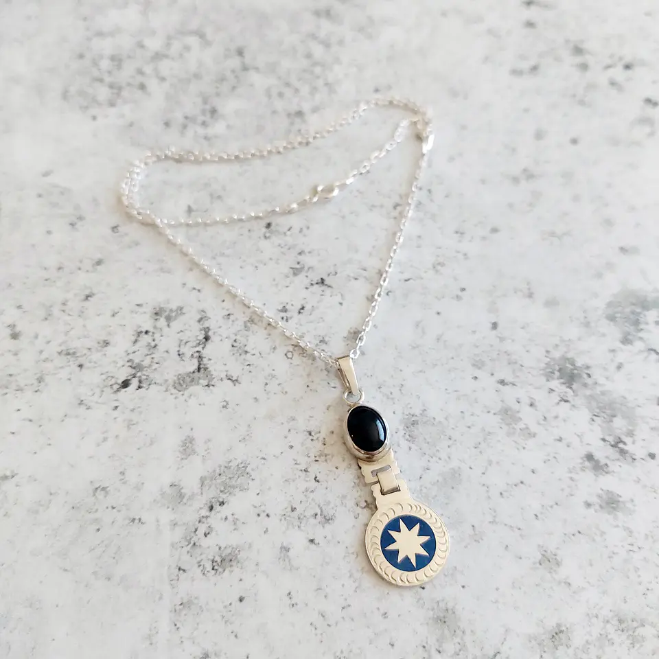 Collar  Lucero de la Mañana hecho en Plata 950 y piedra Ónix 1