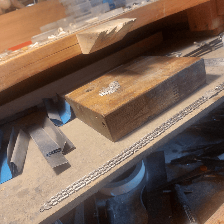 Collar Mapuche diseño Kultrún en Plata 950 Hecho a Mano 4