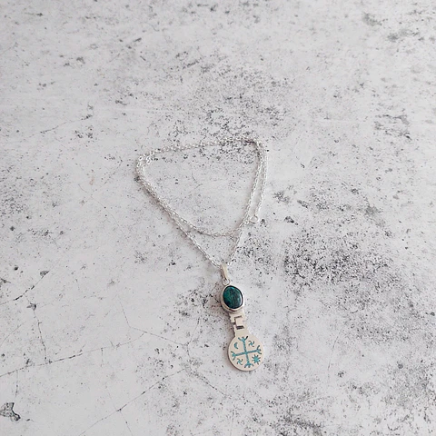 Collar Mapuche Kultrún en Plata 950 con Malaquita Natural